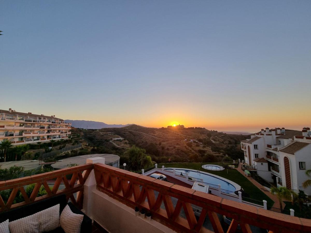 Elegant Apartment With Fantastic Views At The Top Of Calahonda Ситио-де-Калаонда Экстерьер фото